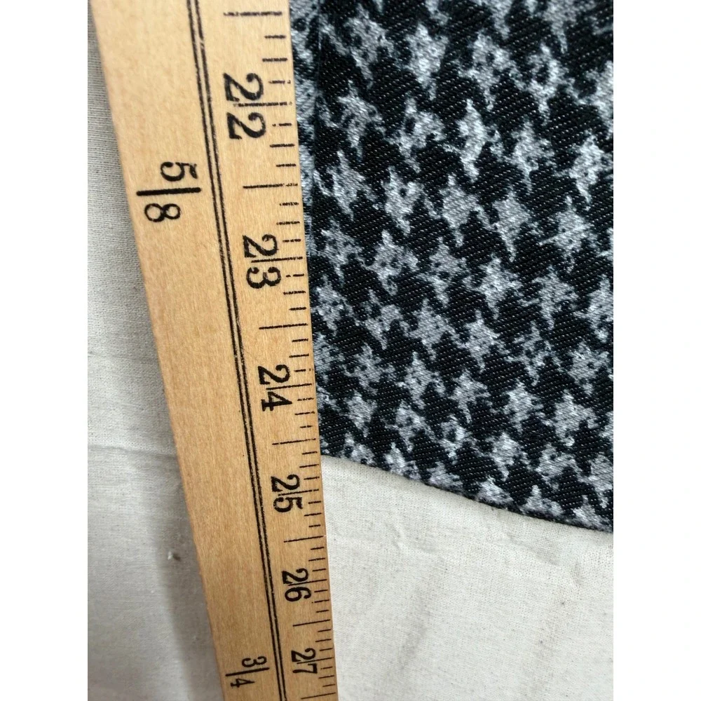 Michael Kors Women's Black and White Houndstooth Pull-On Ankle Pants size Large